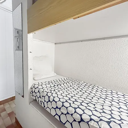 Apartment Lumineux Avec Piscine, Vue Port A *